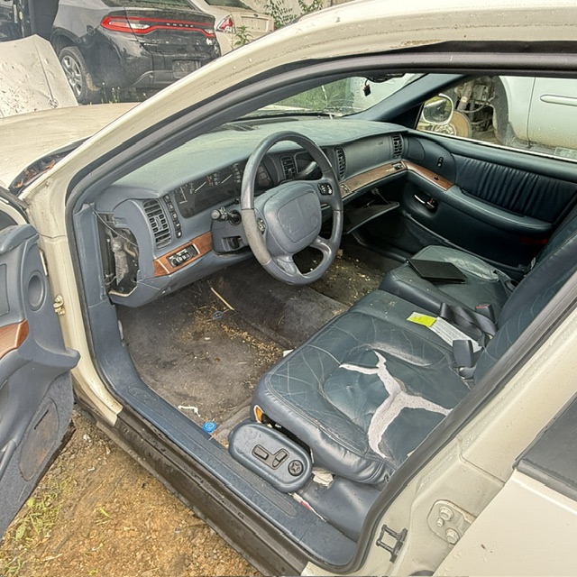 buick park avenue 2000 1G4CW52K2Y4142180 image buick park avenue 2000 1G4CW52K2Y4142180 image